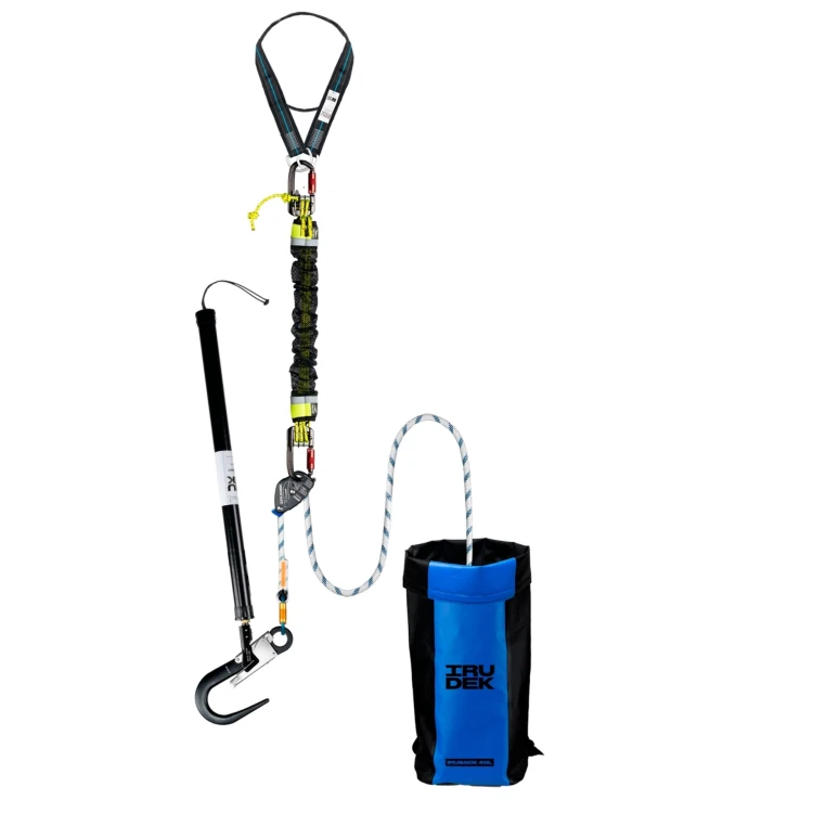 Zestaw ratowniczo‑ewakuacyjny RK2 RESCUE KIT – ewakuacja poszkodowanego po upadku z użyciem tyczki Rescue PERT, lina 30 m, EN 12841‑C / EN 795